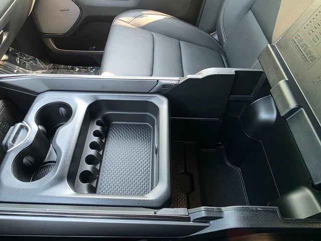 Photo of 2025 Bright White Clearcoat RAM 1500