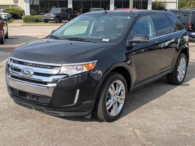 Photo of 2013 Tuxedo Black Metallic Ford Edge