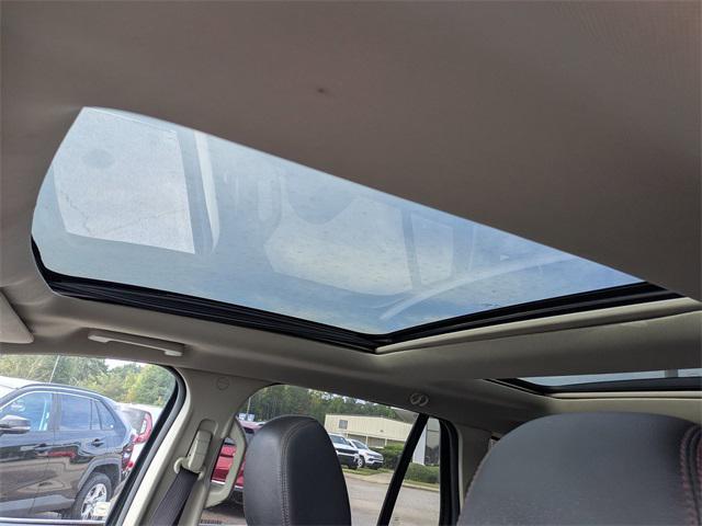 Photo of 2013 Tuxedo Black Metallic Ford Edge