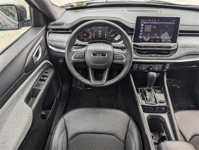 Photo of 2024 Baltic Gray Metallic Clearcoat Jeep Compass