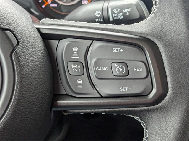 Photo of 2025 Granite Crystal Metallic Clearcoat Jeep Gladiator