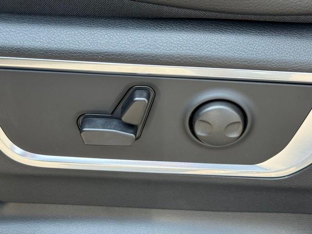 Photo of 2026 Blue Metallic RAM 1500