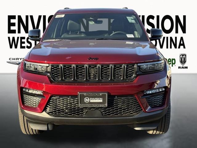 Photo of 2025 Velvet Red Pearlcoat Jeep Grand Cherokee