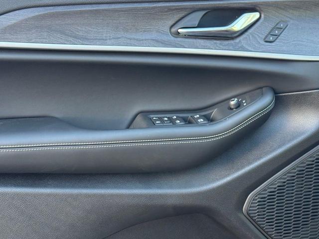 Photo of 2025 Velvet Red Pearlcoat Jeep Grand Cherokee