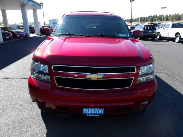 Photo of 2013 Maroon Chevrolet Suburban