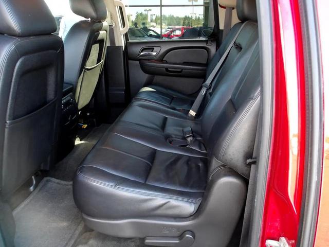 Photo of 2013 Maroon Chevrolet Suburban