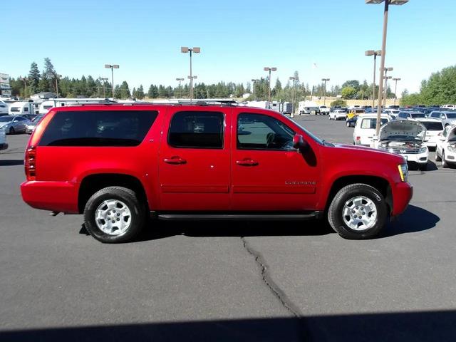 Photo of 2013 Maroon Chevrolet Suburban