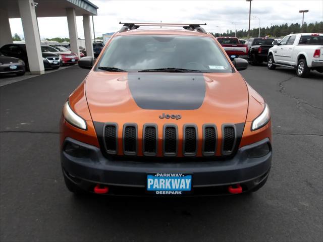 Photo of 2016 Orange Jeep Cherokee