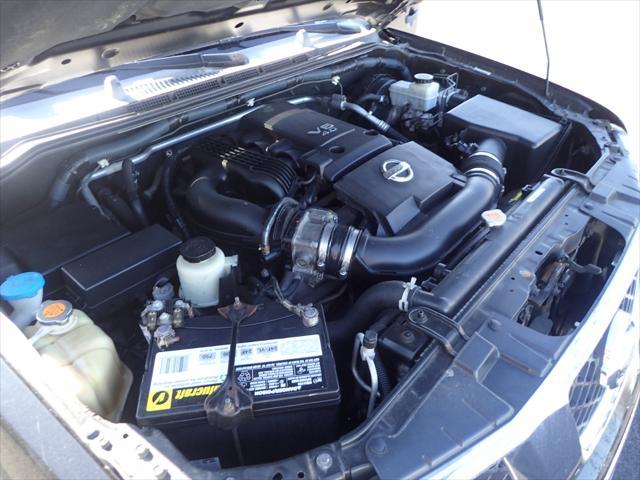 Photo of 2007 Black Nissan Frontier