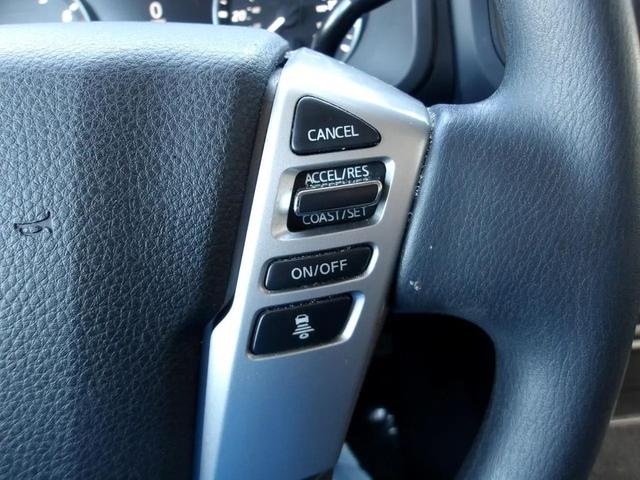 Photo of 2022 White Nissan Titan