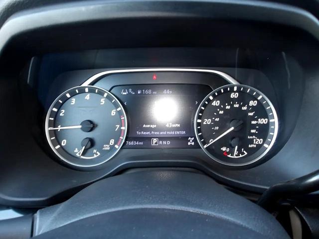 Photo of 2022 White Nissan Titan