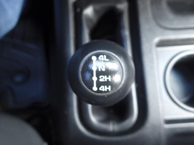 Photo of 2015 White RAM 2500