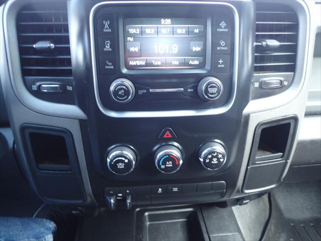 Photo of 2015 White RAM 2500