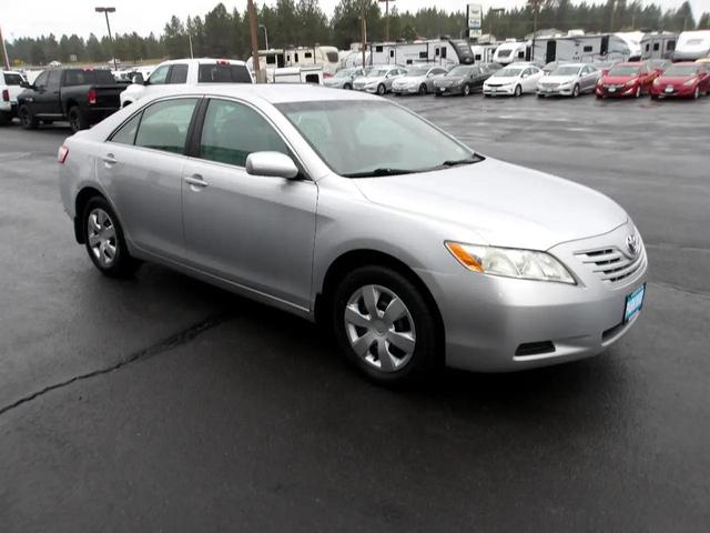 Photo of 2007 Silver Toyota Camry