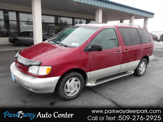 1998 Toyota Sienna