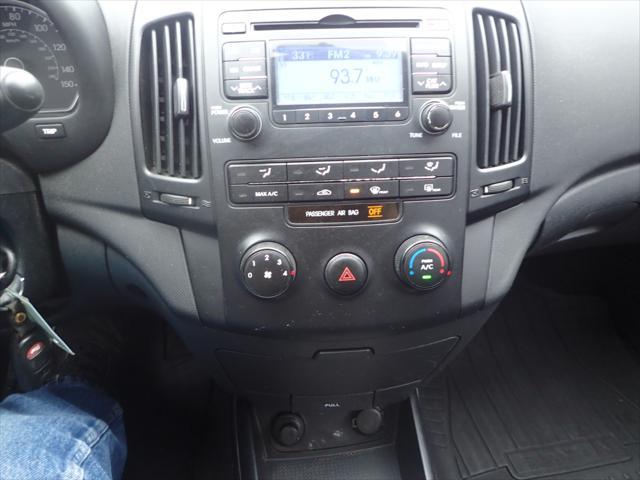 Photo of 2010 Blue Hyundai Elantra Touring