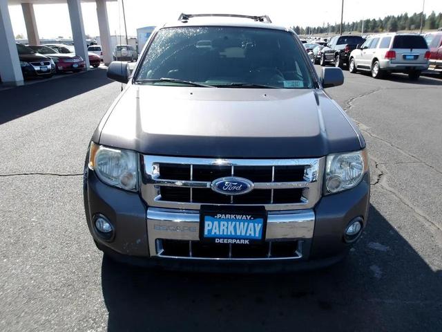 Photo of 2011 Gray Ford Escape