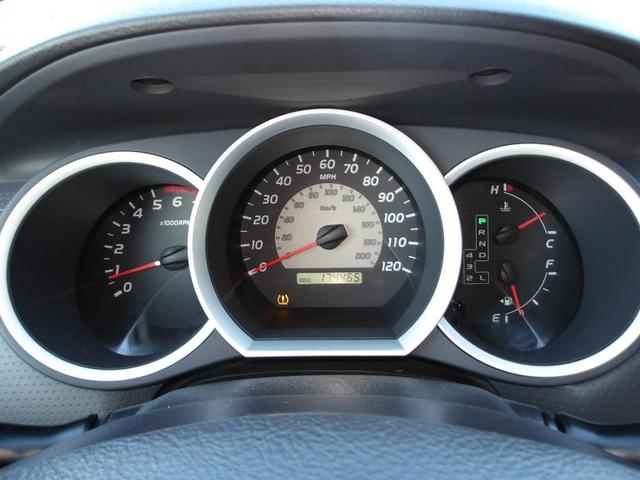 Photo of 2009 Gray Toyota Tacoma