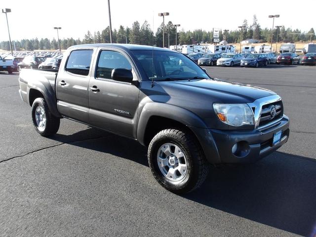Photo of 2009 Gray Toyota Tacoma