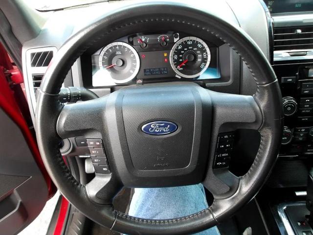 Photo of 2012 Maroon Ford Escape
