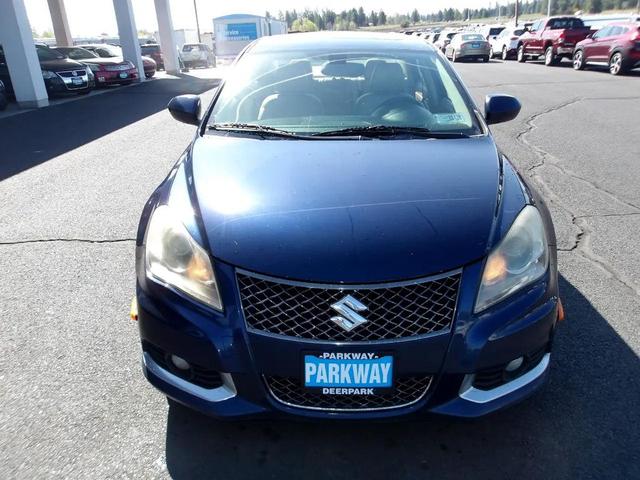Photo of 2011 Blue Suzuki Kizashi