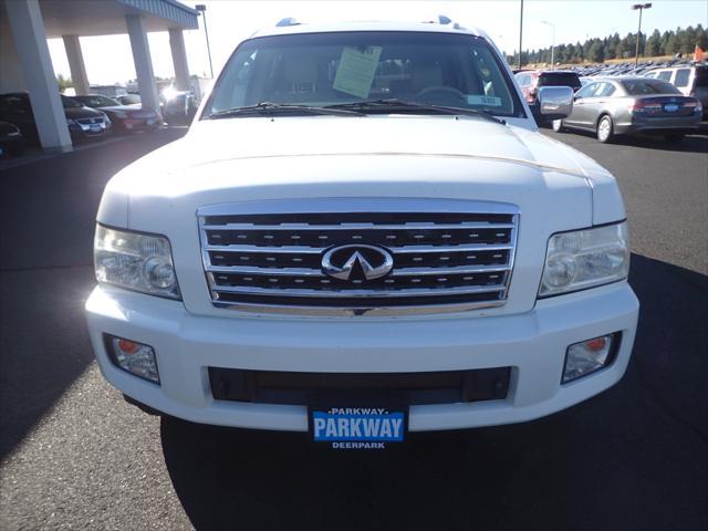 Photo of 2009 White INFINITI QX56