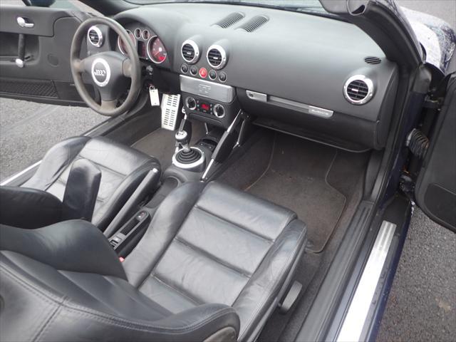 Photo of 2002 Blue Audi TT