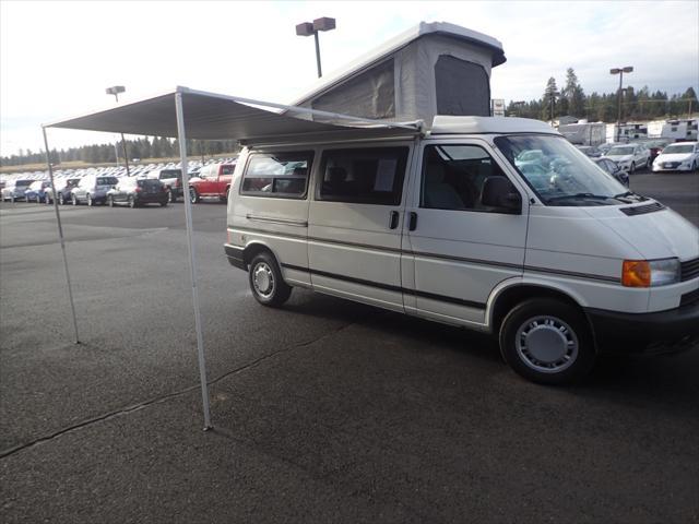 Photo of 1995 White Volkswagen Eurovan