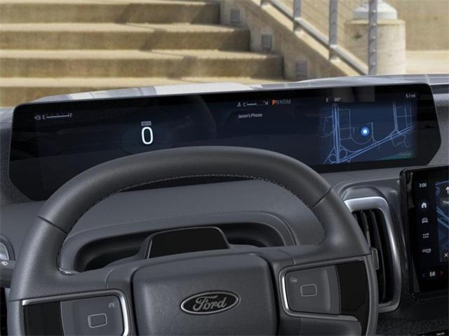 Photo of 2025 Gray Metallic Ford Expedition