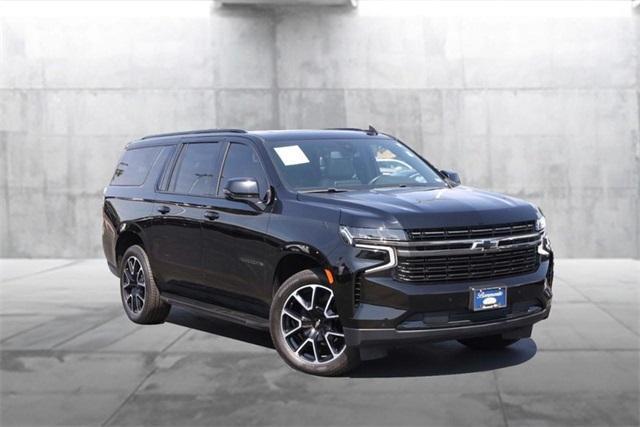 Photo of 2022 Black Chevrolet Suburban