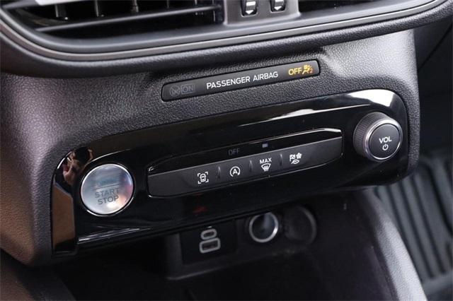 Photo of 2024 Carbonized Gray Metallic Ford Escape