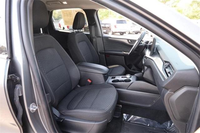 Photo of 2024 Carbonized Gray Metallic Ford Escape