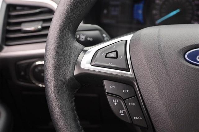 Photo of 2024 Oxford White Ford Edge