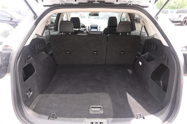 Photo of 2024 Oxford White Ford Edge