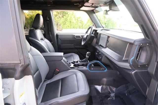 Photo of 2024 Cactus Green / Gray Ford Bronco