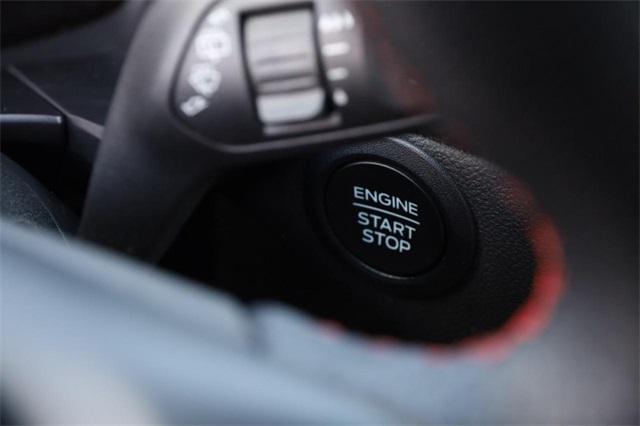 Photo of 2024 Silver Metallic Ford Escape