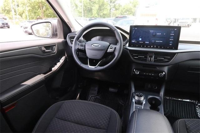 Photo of 2024 Iconic Silver Metallic Ford Escape