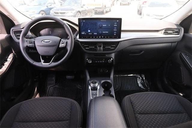 Photo of 2024 Iconic Silver Metallic Ford Escape