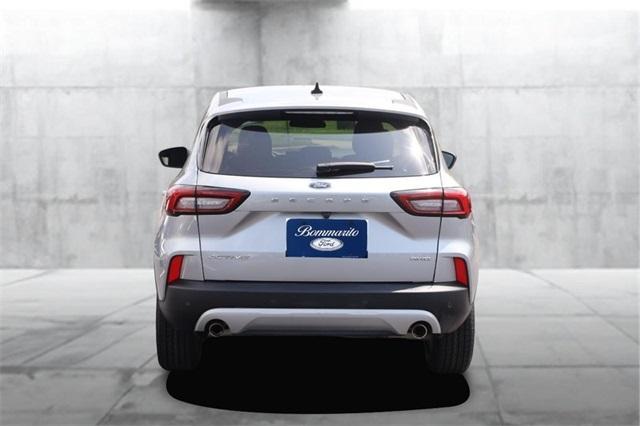 Photo of 2024 Iconic Silver Metallic Ford Escape