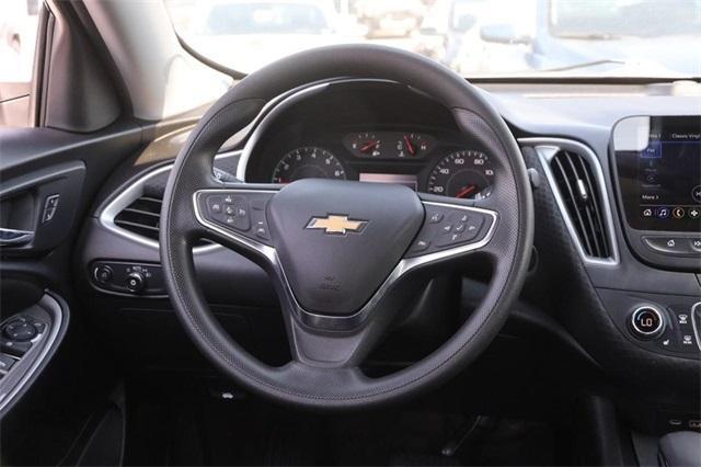 Photo of 2024 Summit White Chevrolet Malibu