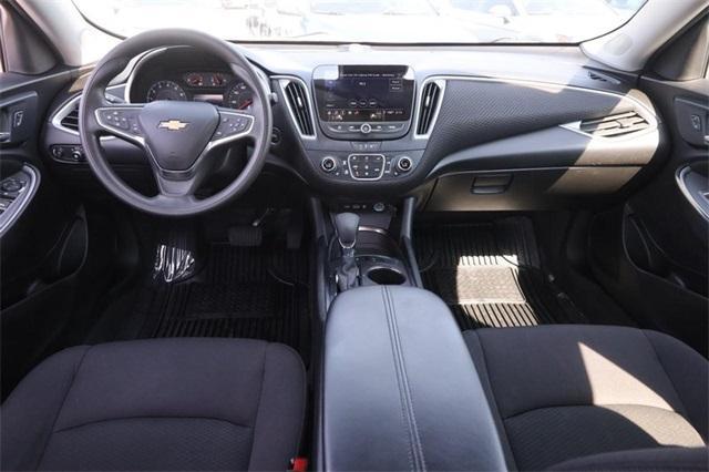 Photo of 2024 Summit White Chevrolet Malibu