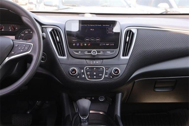 Photo of 2024 Summit White Chevrolet Malibu