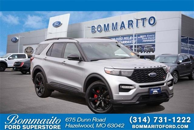 Photo of 2022 Iconic Silver Metallic Ford Explorer