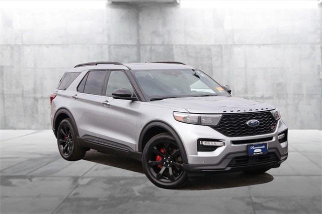 Photo of 2022 Iconic Silver Metallic Ford Explorer