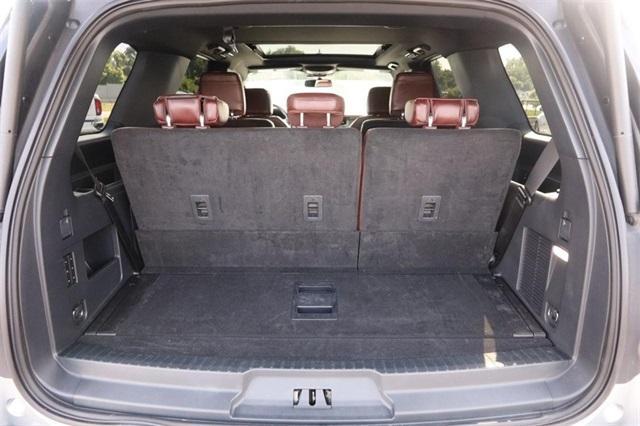 Photo of 2024 Iconic Silver Metallic Ford Expedition