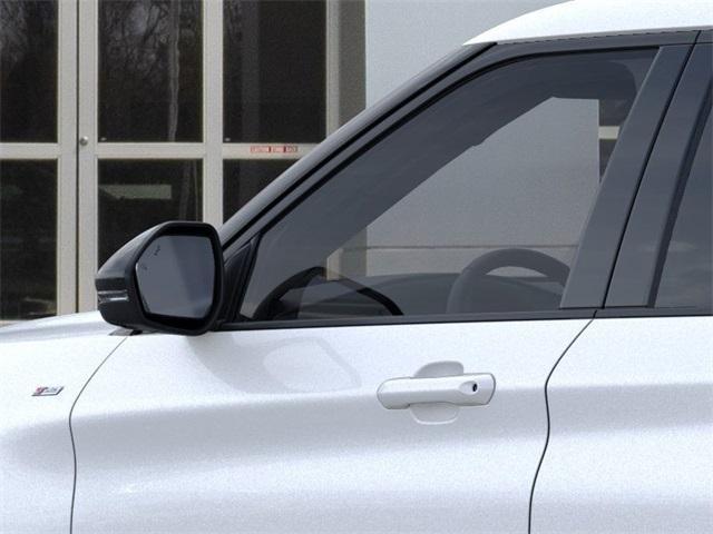 Photo of 2025 White Metallic Ford Explorer