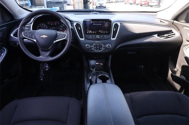 Photo of 2024 Summit White Chevrolet Malibu
