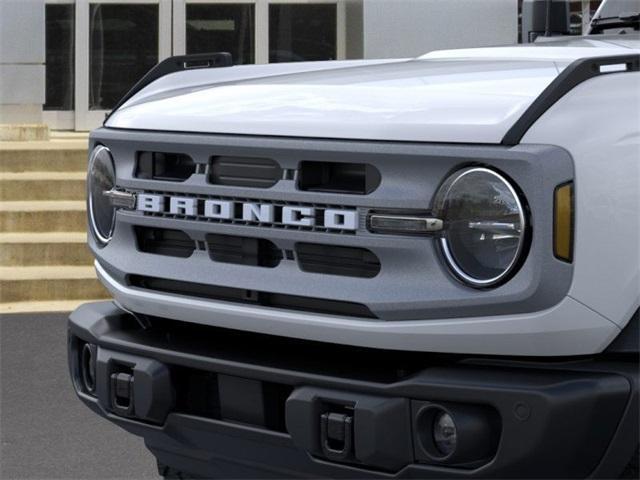 Photo of 2025 Oxford White Ford Bronco