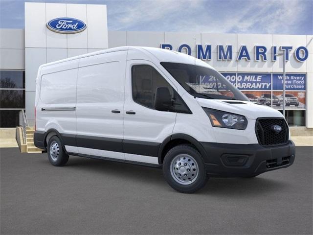 Photo of 2025 Oxford White Ford Transit-250