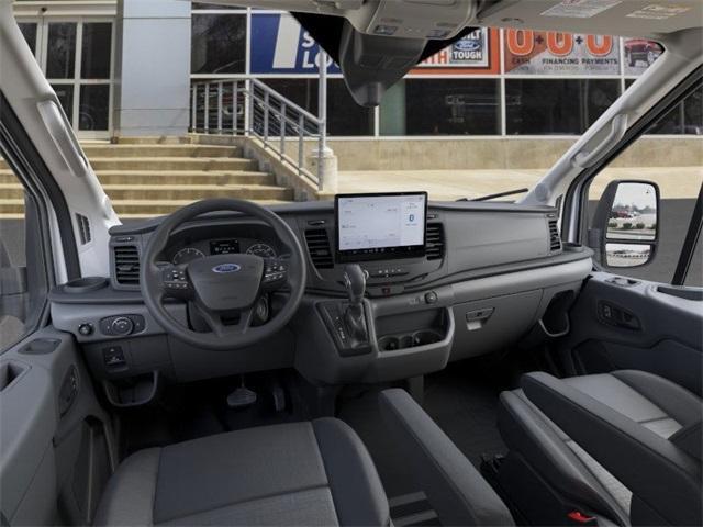 Photo of 2025 Oxford White Ford Transit-250